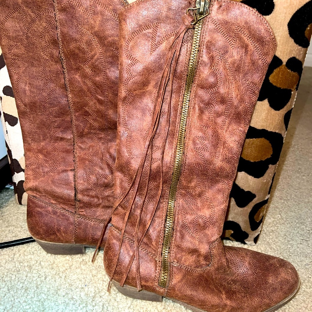 Women’s cowboy boots